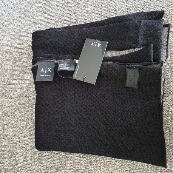 Armani Exchange Classic Black Men\'s Scarf